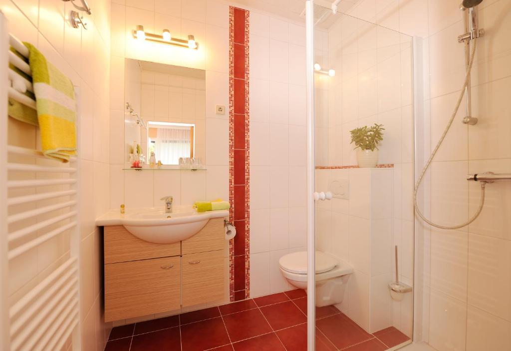 Privatzimmer Langthaler ملك الغرفة الصورة